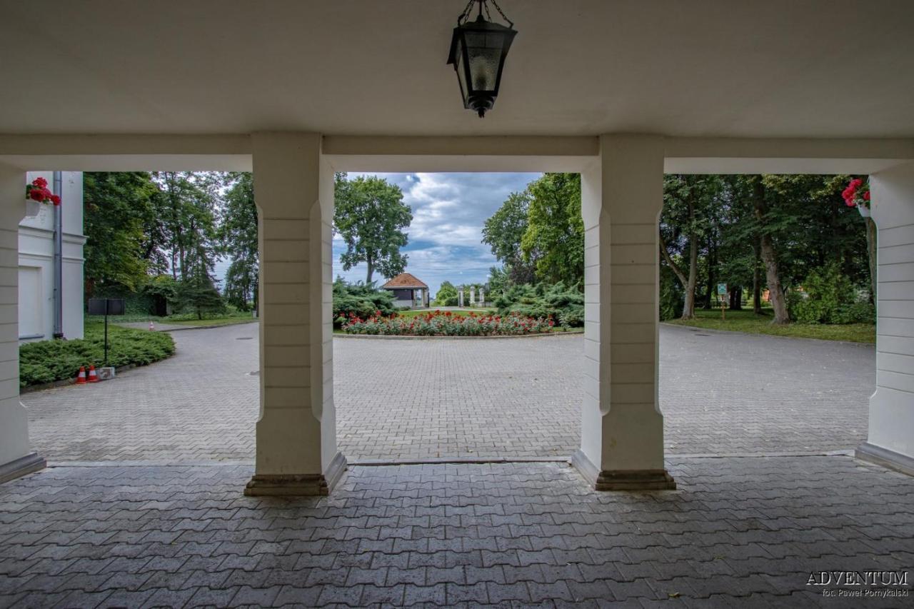 Palac Pod Kampinosem - Blisko Warszawy *