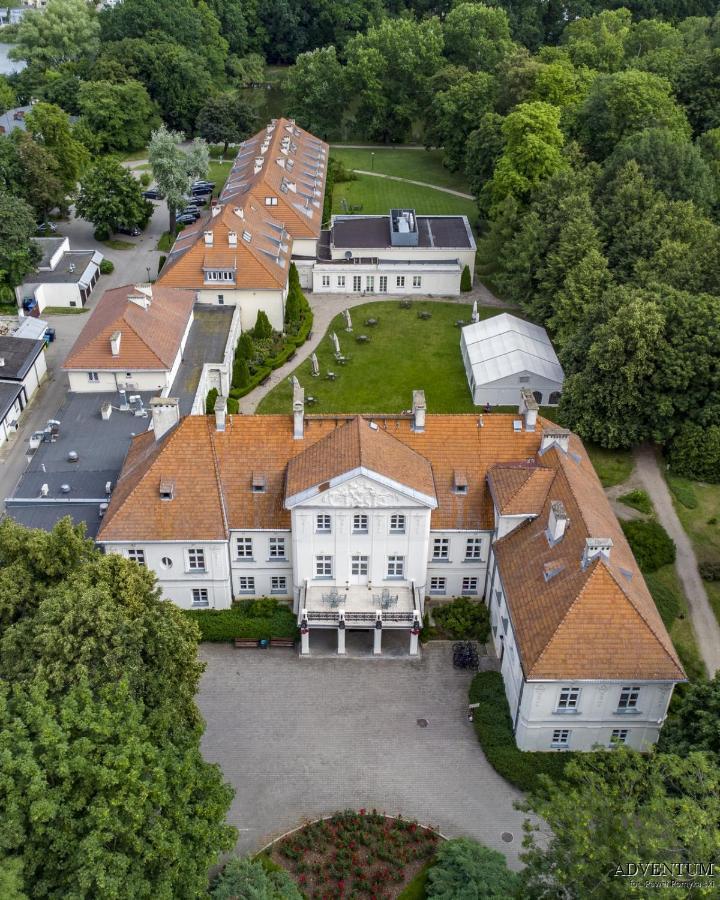 Resort Palac Pod Kampinosem - Blisko Warszawy